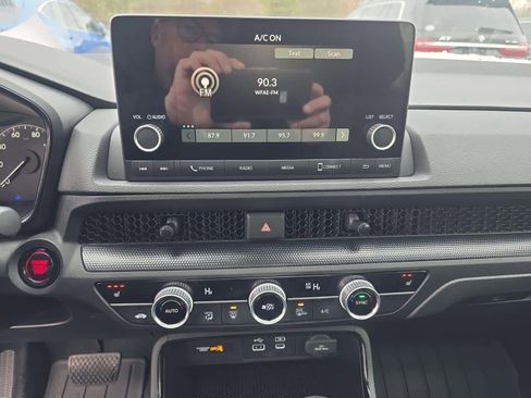 Used 2024 Honda CR-V EX image 6