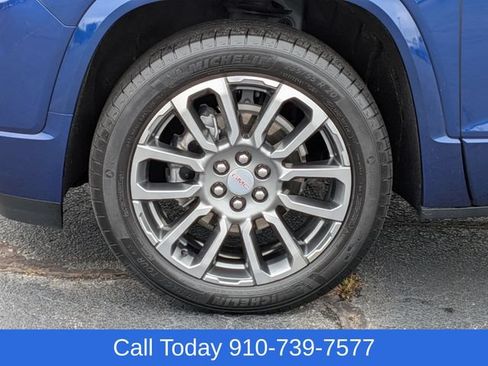Used 2023 GMC Acadia Denali w/ Denali Ultimate Package FWD image 10