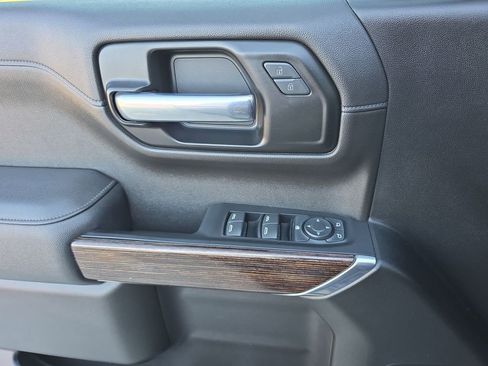 Used 2021 GMC Sierra 1500 Elevation image 24