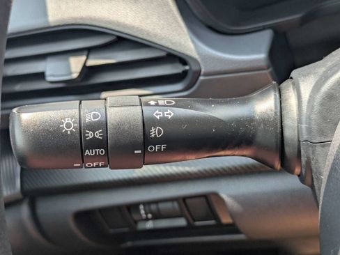 Certified 2025 Subaru Crosstrek 2.5i Premium AWD/4WD image 30