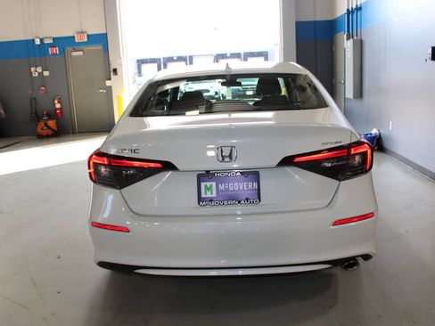 Used 2025 Honda Civic Sport image 21