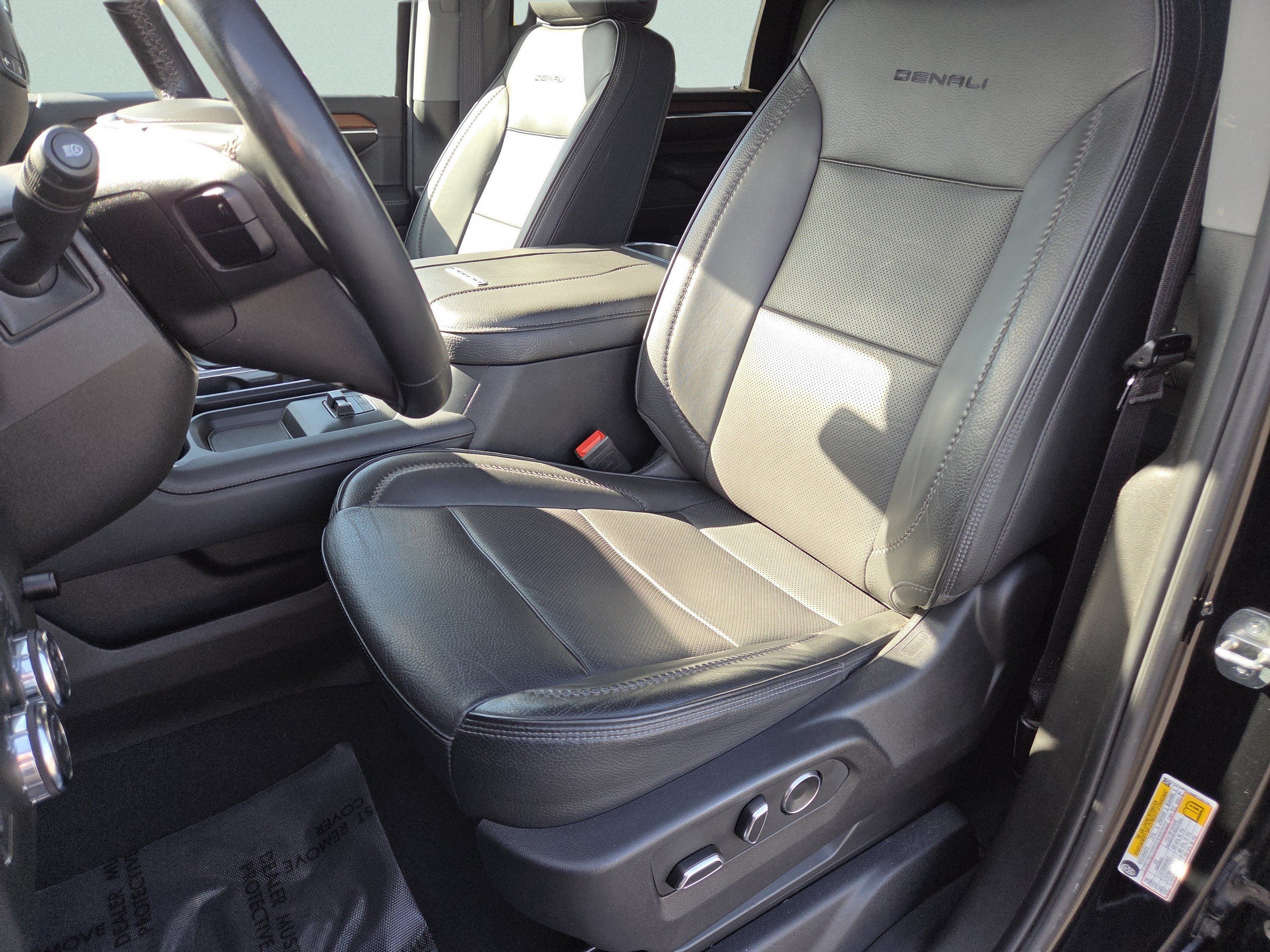 Used 2024 GMC Sierra 2500 Denali AWD/4WD image 6