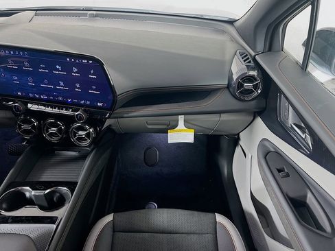 New 2026 Chevrolet Blazer EV SS image 25