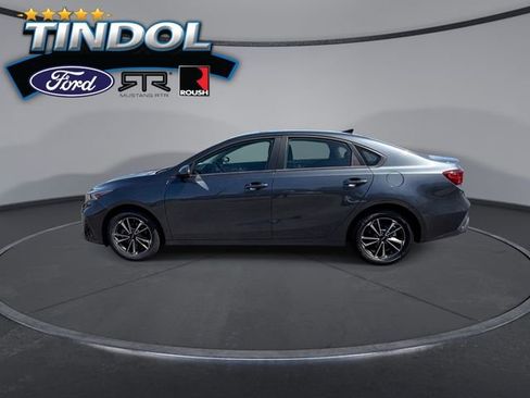 Used 2024 Kia Forte LXS w/ LXS Technology Package image 5