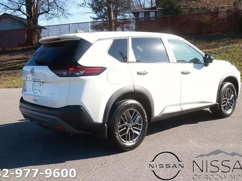 Used 2023 Nissan Rogue S AWD/4WD image 6