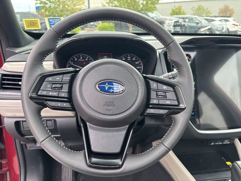 Used 2025 Subaru Forester Premium AWD/4WD image 27