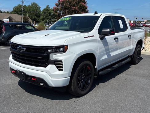 Used 2024 Chevrolet Silverado 1500 RST w/ Redline Edition AWD/4WD image 9