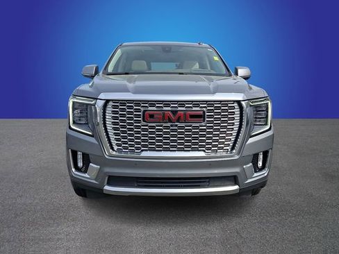 Used 2022 GMC Yukon Denali w/ Denali Ultimate Package AWD/4WD image 2