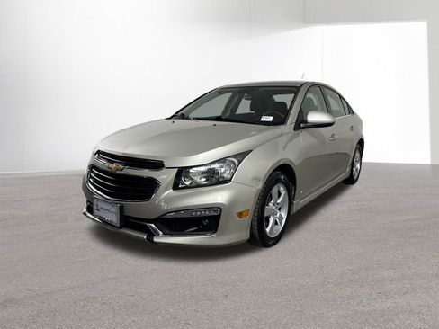 Used 2016 Chevrolet Cruze LT w/ RS Package image 2