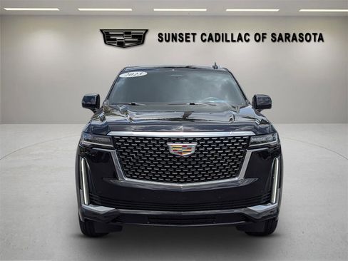 Certified 2023 Cadillac Escalade Premium Luxury w/ LPO, Illumination Package AWD/4WD image 2