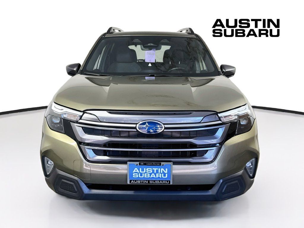 Used 2025 Subaru Forester Premium w/ Convenience Package #1 AWD/4WD image 2