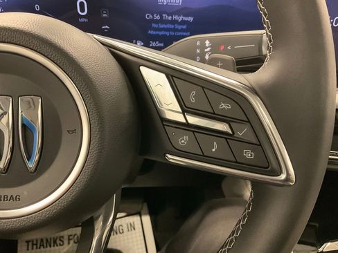 Used 2024 Buick Envision Avenir AWD/4WD image 20