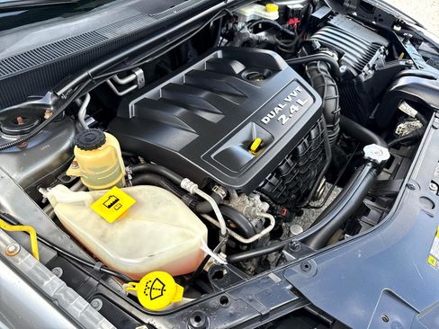 Used 2013 Chrysler 200 Touring image 26