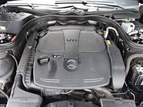 Used 2013 Mercedes-Benz E 350 4MATIC Sedan image 39