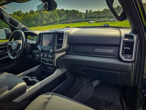 Used 2022 RAM 1500 Big Horn AWD/4WD image 35