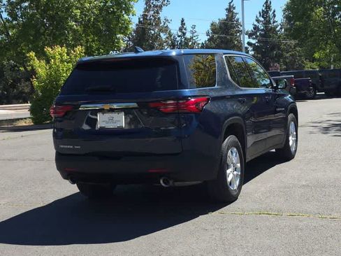 Used 2023 Chevrolet Traverse LS AWD/4WD image 8