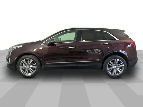 Used 2021 Cadillac XT5 Premium Luxury FWD image 3