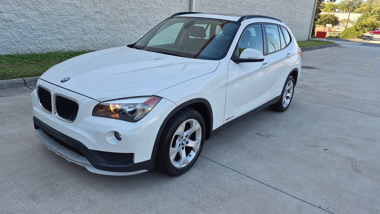 Used 2015 BMW X1 sDrive28i RWD image 3