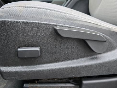 Used 2020 GMC Canyon 2WD Crew Cab image 24