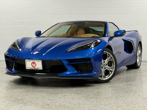 Used 2020 Chevrolet Corvette Stingray Premium Cpe w/ 3LT Preferred Equipment Group RWD image 2