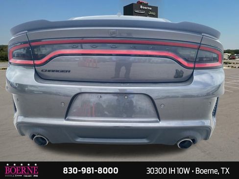 Used 2022 Dodge Charger Scat Pack RWD image 9