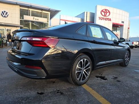 Certified 2022 Volkswagen Jetta Sport image 8