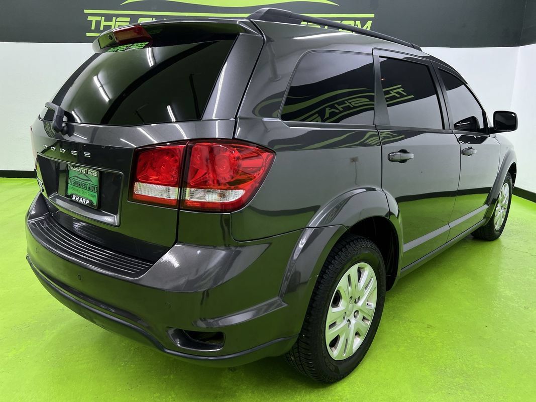 Used 2019 Dodge Journey SE w/ Connectivity Group FWD image 10