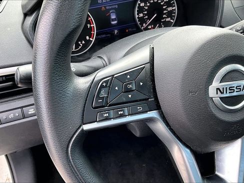 Used 2019 Nissan Altima 2.5 S FWD image 17
