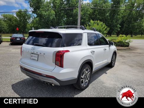 Used 2023 Hyundai Palisade SEL w/ Premium Package FWD image 5
