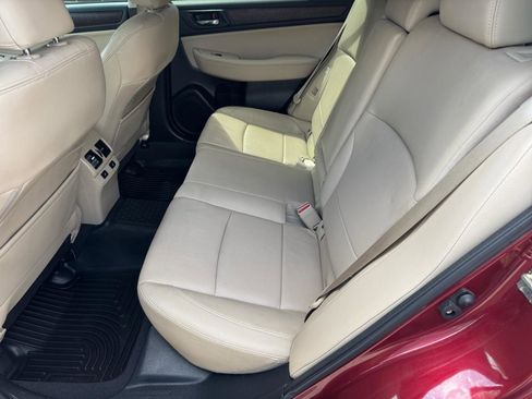 Used 2016 Subaru Outback 2.5i Limited AWD/4WD image 6