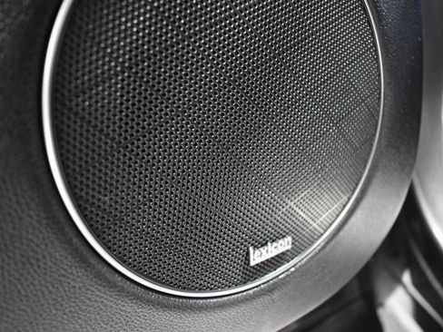 Used 2023 Genesis GV70 2.5T Sport Prestige w/ Sport Prestige Package image 16