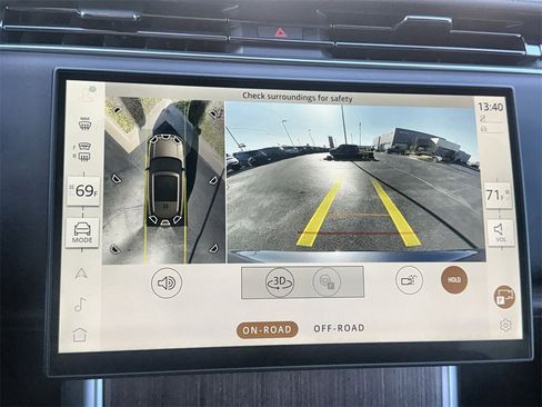 New 2026 Land Rover Range Rover SE image 25