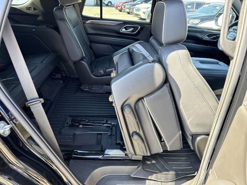 Used 2022 GMC Yukon SLT w/ SLT Premium Package image 33