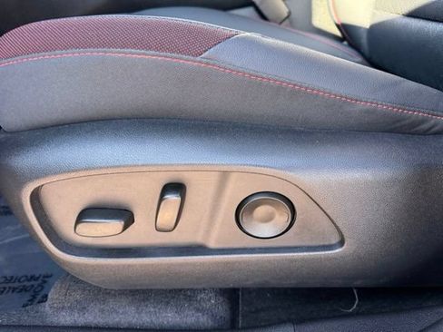 Certified 2025 Chevrolet Equinox RS w/ Safety and Technology Package AWD/4WD image 13