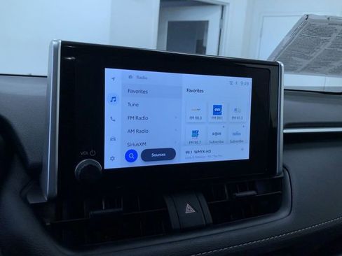 Certified 2025 Toyota RAV4 XLE image 28