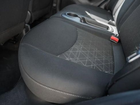 Used 2021 Chevrolet Spark LT image 28