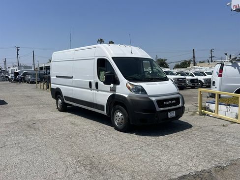 Used 2021 RAM ProMaster 2500 FWD image 1