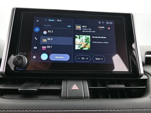 Used 2023 Toyota RAV4 LE image 22