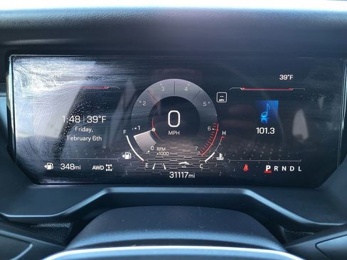 Used 2024 GMC Acadia Elevation image 12