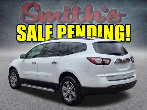 Used 2017 Chevrolet Traverse LT image 4