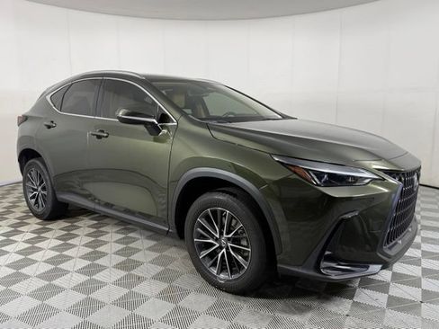 Used 2023 Lexus NX 250 FWD w/ Towing Package (2000 Lbs) image 8