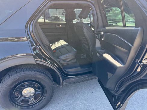 Used 2020 Ford Explorer 4WD Police Interceptor image 11