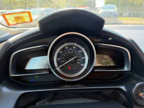 Used 2016 Scion iA FWD image 10
