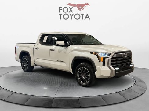 Used 2023 Toyota Tundra Limited AWD/4WD image 8