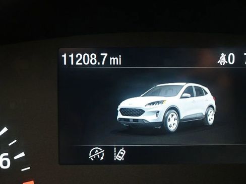 Used 2022 Ford Escape SEL image 11