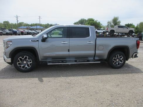 New 2026 GMC Sierra 1500 SLT w/ SLT Premium Plus Package AWD/4WD image 10