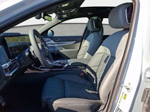New 2026 BMW 760i xDrive AWD/4WD image 11