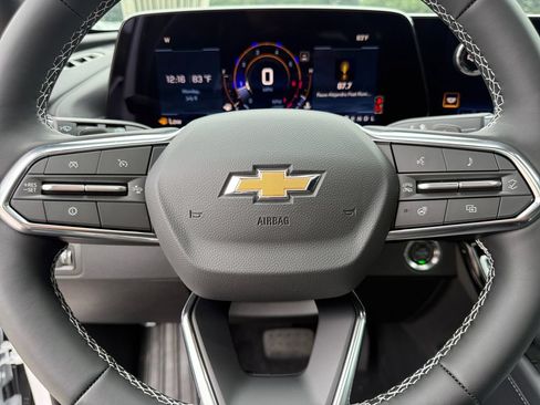 New 2026 Chevrolet Traverse LT w/ Sun and Wheel Package FWD image 21