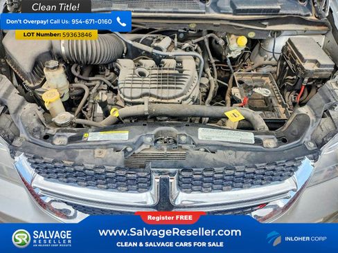 Used 2012 Dodge Grand Caravan SXT FWD image 16
