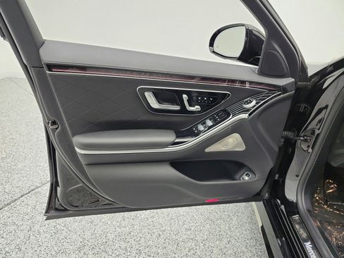 Used 2023 Mercedes-Benz S 580 4MATIC Sedan image 15